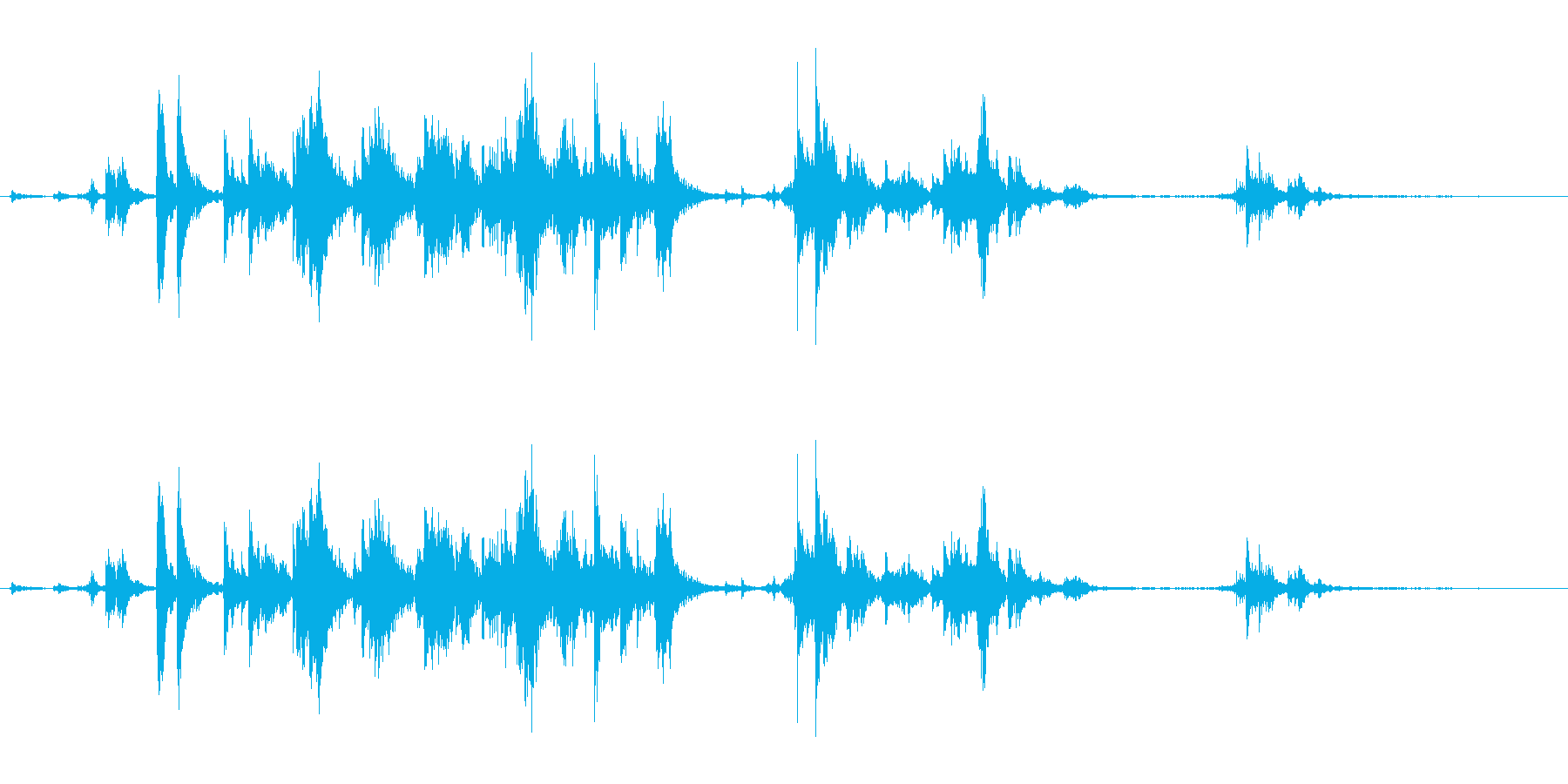 氷を入れる音、カラカラカラの再生済みの波形